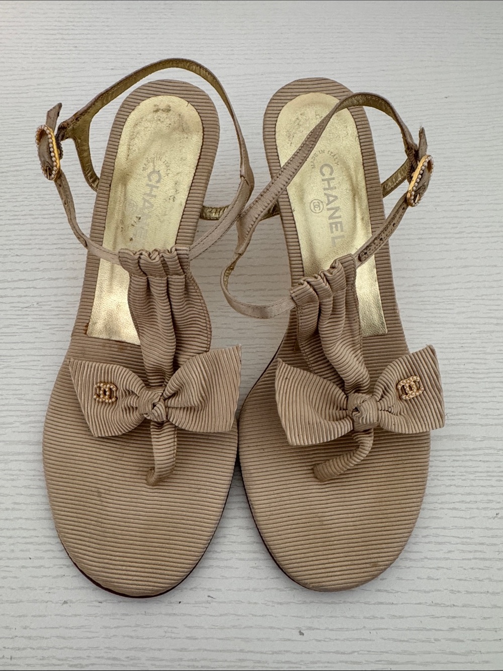 Chanel Vintage EU 36.5 CC Logo Pearl Low Kitten Heel Sandals Authentic Shoes